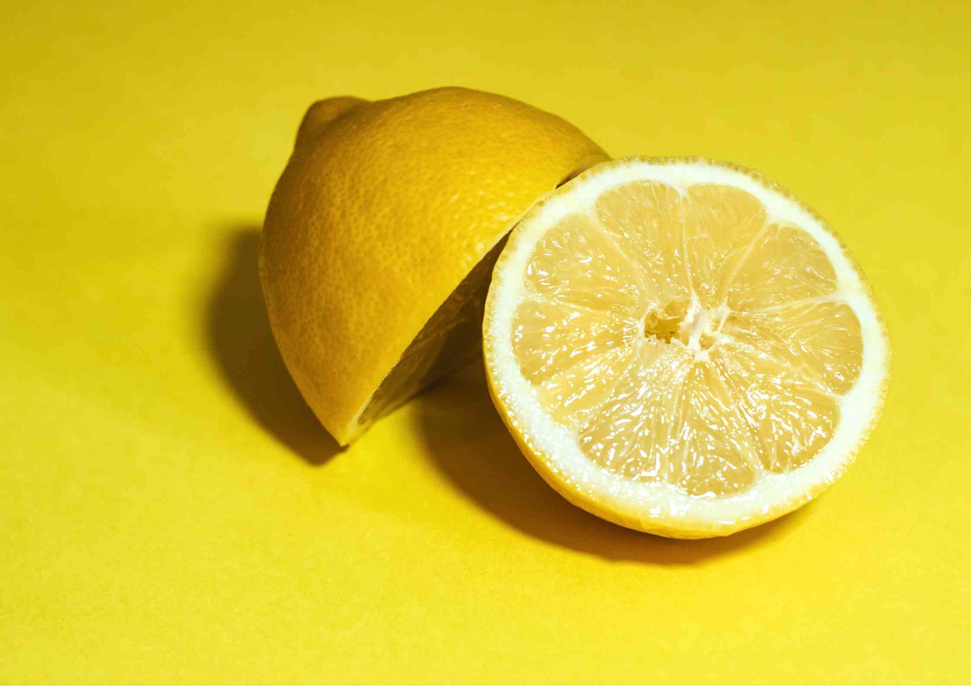 Lemon Essential Oil: Your Zesty Secret Weapon for Skin and Hair